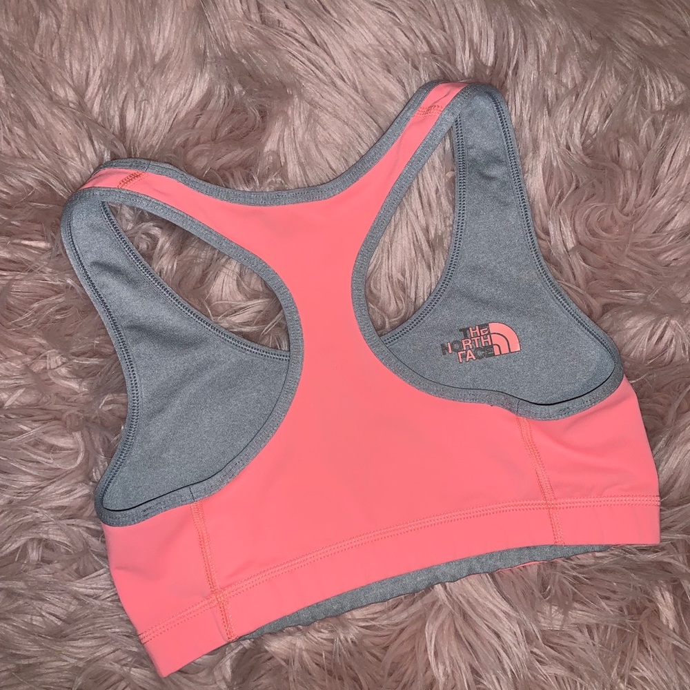 Cute REVERSIBLE NORTH FACE SPORTS BRA SZ 2! - Picture 2 of 2
